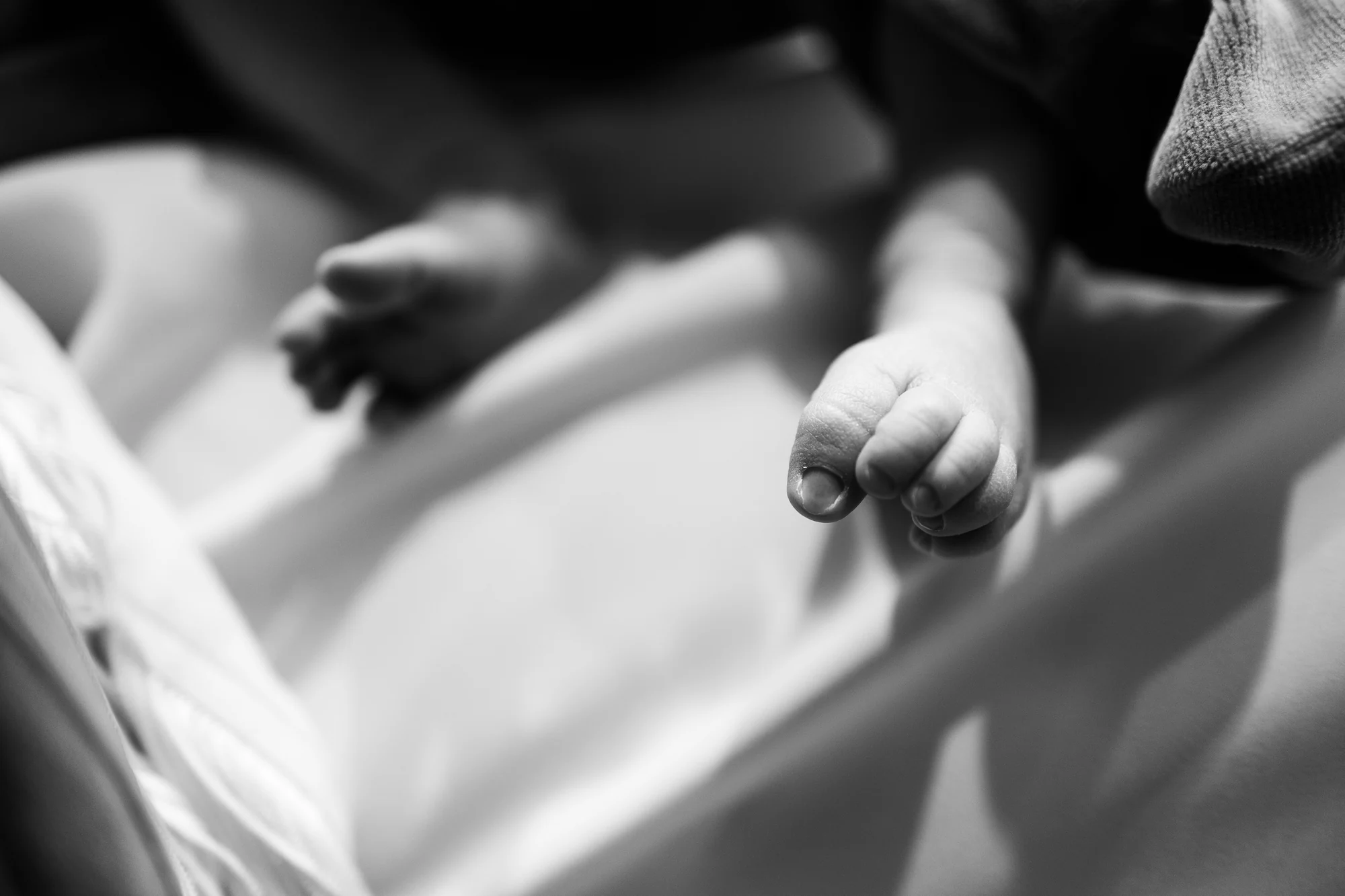 Les petits pieds, en noir et blanc