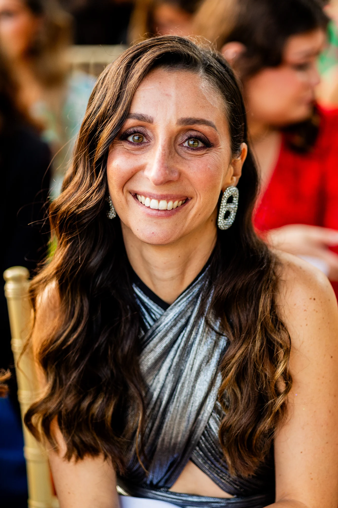 Le sourire d'une invitée