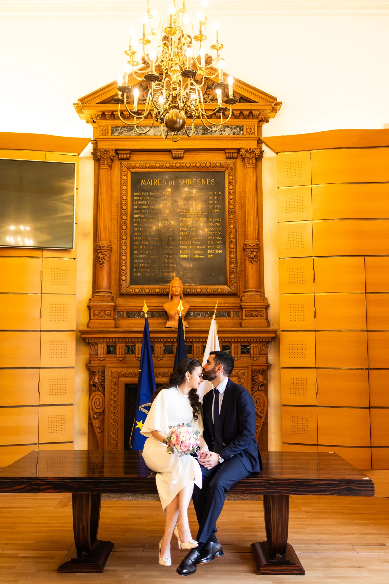 Le baiser sous les dorures